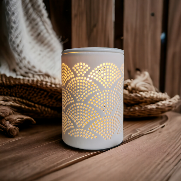 15cm Ceramic Electric Oil Burner - White Shell Pattern b02640