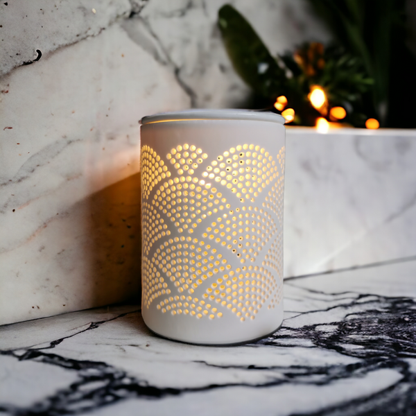 15cm Ceramic Electric Oil Burner - White Shell Pattern b02640