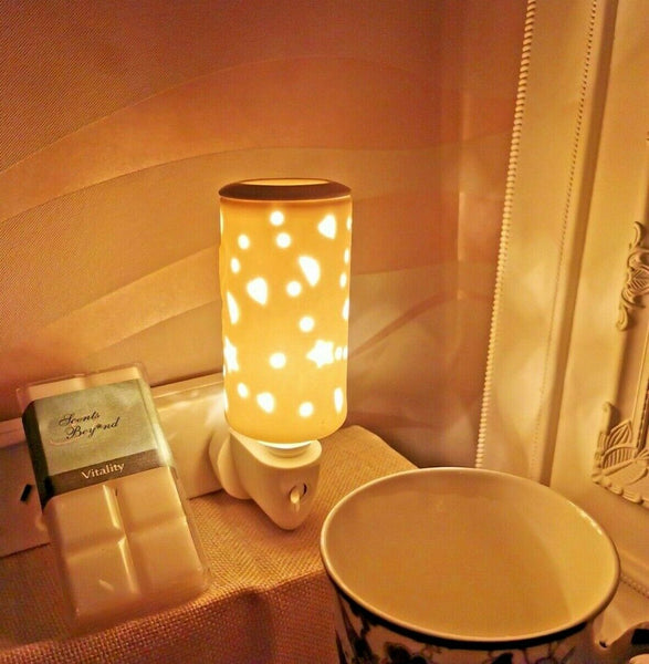 Elect Nightlight Oil Burner Cherub N Rose  b02694